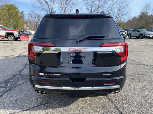 Used 2023 GMC Acadia Denali w/ Denali Technology Package AWD/4WD image 6