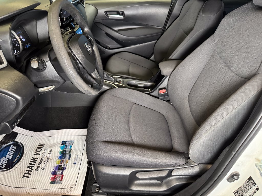 Used 2021 Toyota Corolla LE FWD image 19