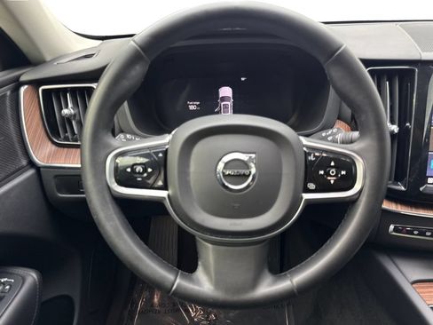 Used 2023 Volvo XC60 B5 Plus FWD image 56