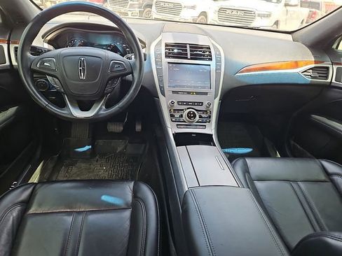 Used 2019 Lincoln MKZ Reserve FWD image 12
