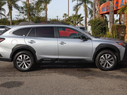 Used 2023 Subaru Outback Premium AWD/4WD image 10