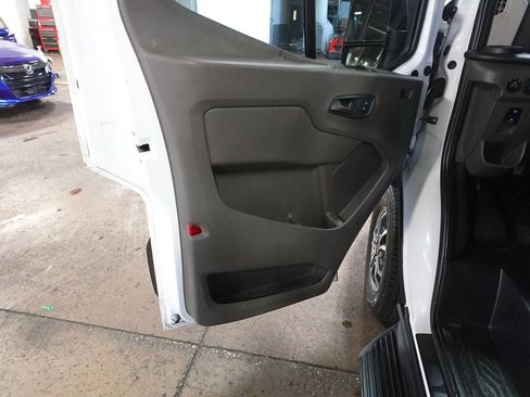 Used 2022 Ford Transit 250 148 High Roof Extended w/ Load Area Protection Package RWD image 17