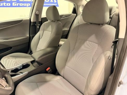 Used 2012 Hyundai Sonata GLS FWD image 30