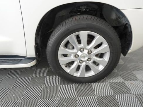 Used 2015 Toyota Sequoia Platinum RWD image 15