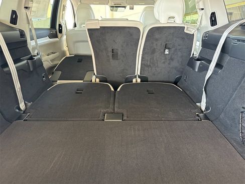 New 2025 Volvo EX90 Plus w/ Protection Package Premier image 15