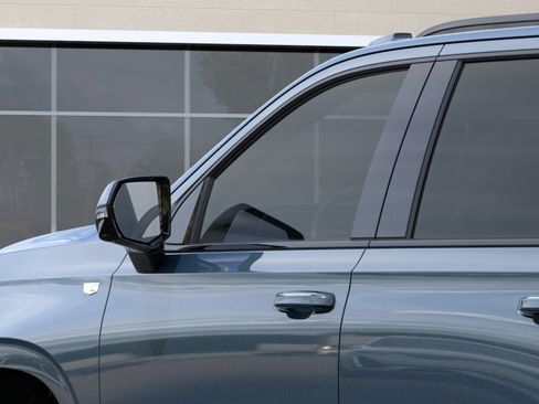 New 2026 Cadillac Escalade Platinum Sport w/ LPO, Floor Liner Package AWD/4WD image 12