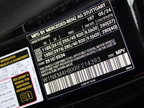 Used 2024 Mercedes-Benz GLC 300 4MATIC image 31