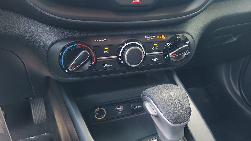 Used 2024 Kia Soul LX FWD image 15