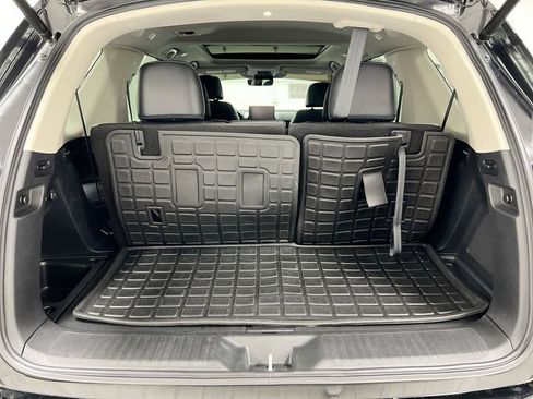 Used 2024 Honda Pilot Touring image 26
