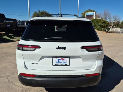 Certified 2023 Jeep Grand Cherokee L Laredo AWD/4WD image 6