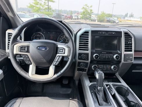 Used 2016 Ford F150 Lariat w/ Equipment Group 502A Luxury AWD/4WD image 15