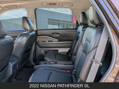 Used 2022 Nissan Pathfinder SL w/ SL Premium Package image 17