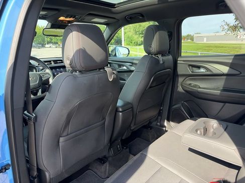Used 2023 Chevrolet TrailBlazer RS w/ Sun and Liftgate Package AWD/4WD image 30