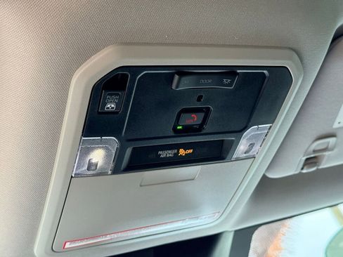 Used 2024 Toyota Tundra Limited image 27