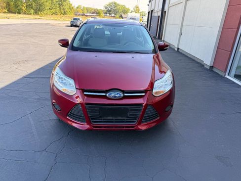 Used 2014 Ford Focus SE image 2