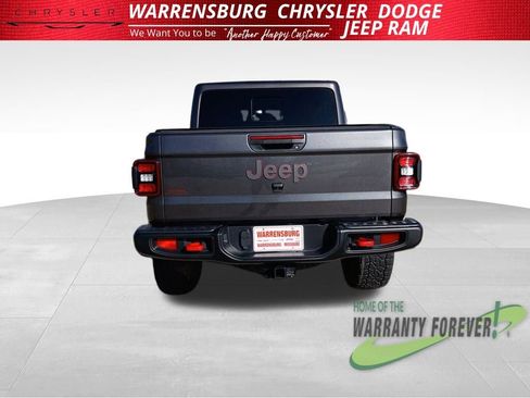 Used 2023 Jeep Gladiator Rubicon w/ LED Lighting Group image 5