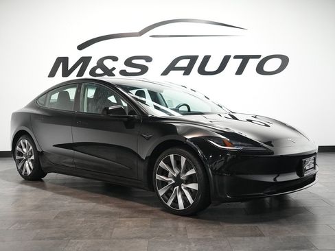 Used 2025 Tesla Model 3 Long Range RWD image 5