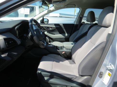 Used 2023 Subaru Outback Premium AWD/4WD image 13