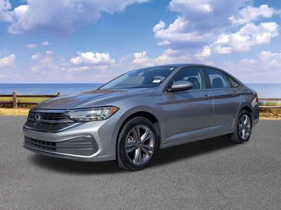 Used 2024 Volkswagen Jetta SE