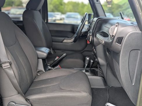 Used 2015 Jeep Wrangler Unlimited Sport w/ Quick Order Package 24S image 10