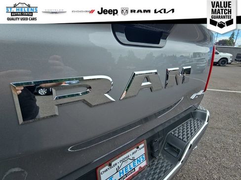 Used 2025 RAM 1500 Big Horn AWD/4WD image 7