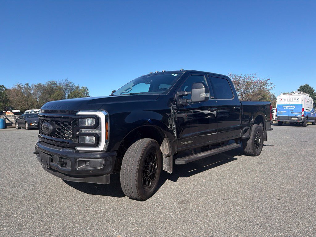 Used 2025 Ford F250 Lariat w/ Lariat Ultimate Package AWD/4WD image 3