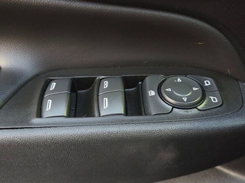 Used 2022 Chevrolet Equinox LT image 16