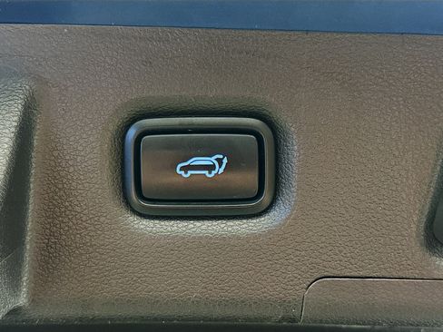 Used 2020 Hyundai Santa Fe SEL w/ Convenience Package FWD image 27
