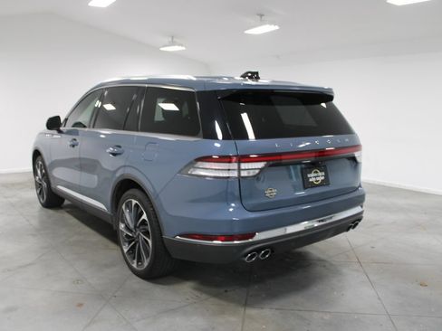Used 2025 Lincoln Aviator Reserve w/ Equipment Group 201A AWD/4WD image 7