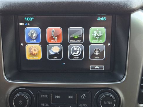 Used 2018 Chevrolet Suburban LT RWD image 12
