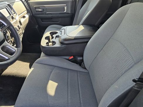 Used 2024 RAM 1500 Classic SLT image 21