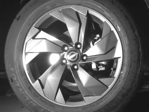 Used 2025 Nissan Rogue SV image 13