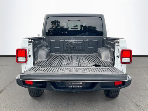 Certified 2023 Jeep Gladiator Sport image 22