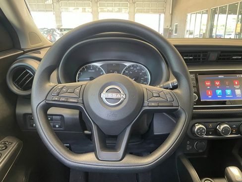Used 2025 Nissan Kicks Play S FWD image 13