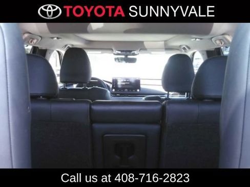 Used 2025 Mitsubishi Outlander SEL AWD/4WD image 4