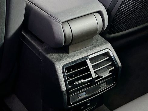 Used 2023 Audi Q3 2.0T Premium Plus w/ Premium Plus Package image 24