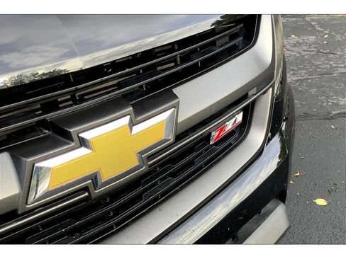 Used 2017 Chevrolet Colorado Z71 image 30