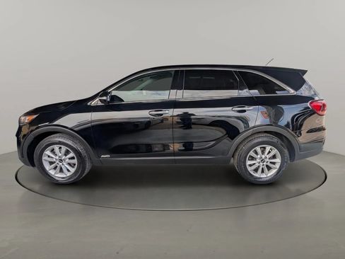 Used 2020 Kia Sorento AWD V6 image 2