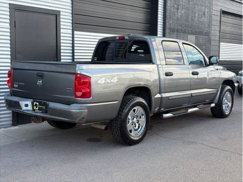 Used 2005 Dodge Dakota Laramie w/ Trailer Tow Group AWD/4WD image 3