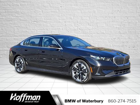 New 2026 BMW 530i xDrive w/ Premium Package AWD/4WD image 1