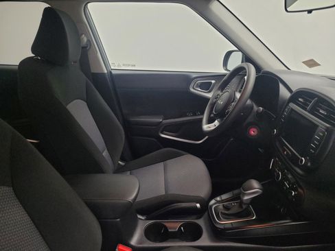 Used 2022 Kia Soul LX w/ Technology Package image 21