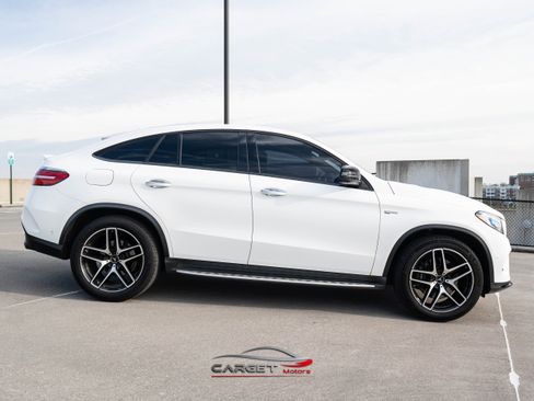 Used 2019 Mercedes-Benz GLE 43 AMG 4MATIC w/ Premium 3 Package image 8