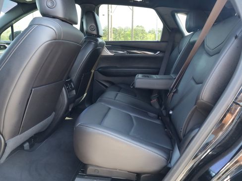 Used 2022 Cadillac XT5 Premium Luxury w/ Technology Package image 33