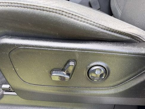 Used 2020 RAM 1500 Big Horn AWD/4WD image 20