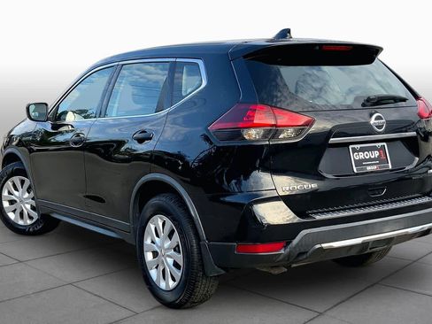 Used 2018 Nissan Rogue S AWD/4WD image 12