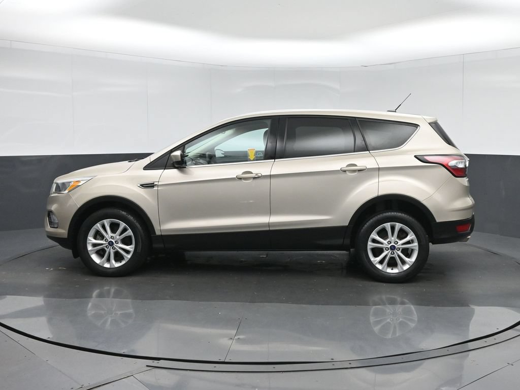 Used 2017 Ford Escape SE AWD/4WD image 4