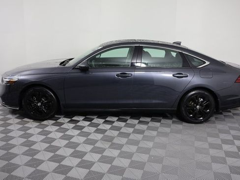 Used 2023 Honda Accord EX image 4