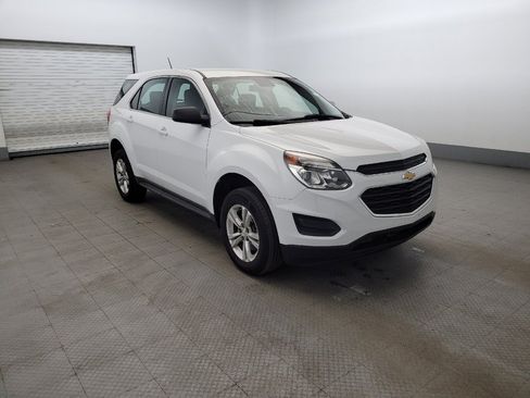 Used 2017 Chevrolet Equinox LS image 13