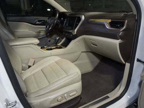 Used 2018 GMC Acadia Denali w/ Technology Package image 14