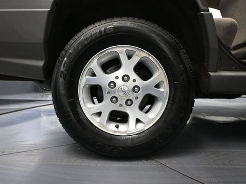 Used 1999 Jeep Grand Cherokee Laredo AWD/4WD image 13